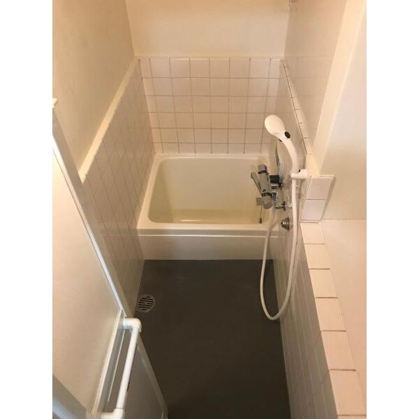 八尾市山本町南四丁目戸建 室内写真6