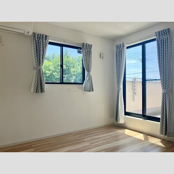 今谷上町戸建 室内写真2