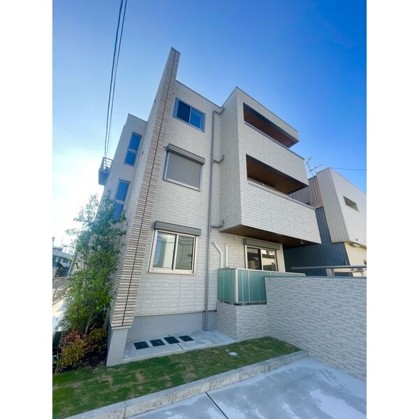シャーメゾンルミエール西田辺 建物画像
