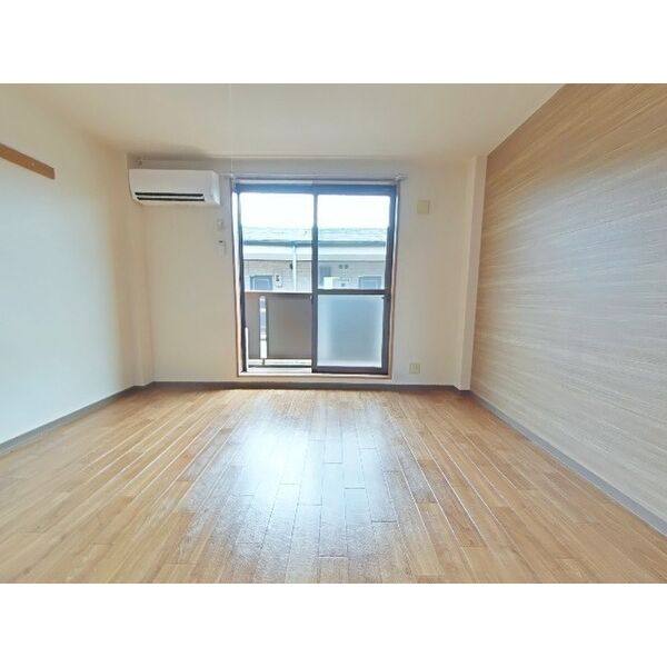 NEU HAUS 室内写真1