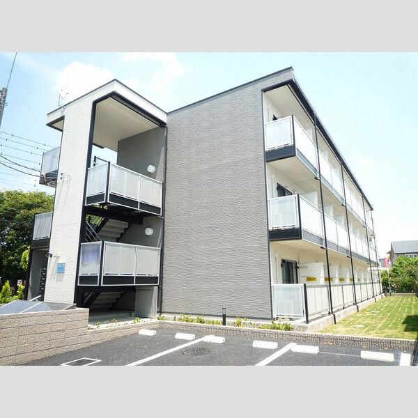 レオパレスブルファーニⅡ 建物画像