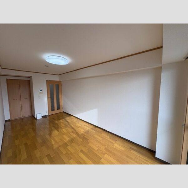 タイムD1 室内写真1