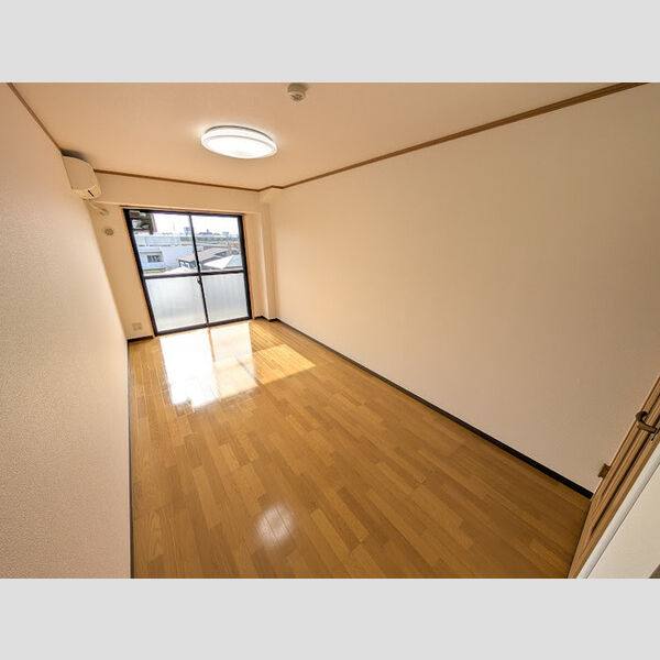 タイムD1 室内写真5