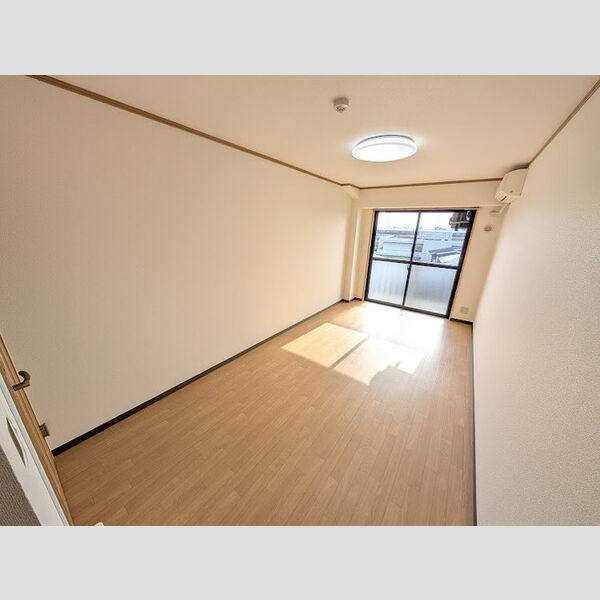 タイムD1 室内写真5