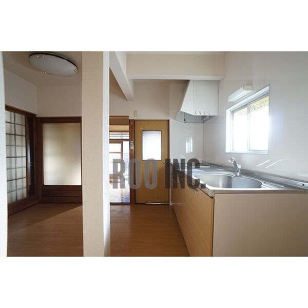 太子町太田戸建て 室内写真1