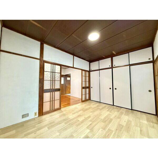 岐阜市天池丁目戸建 室内写真1