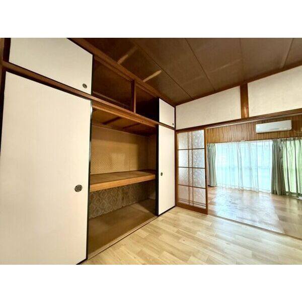 岐阜市天池丁目戸建 室内写真5
