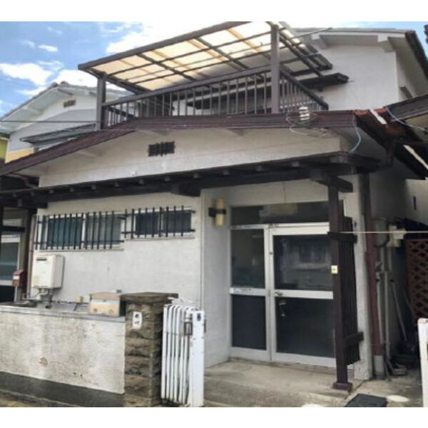 奈良県大和高田市有井144-23テラス