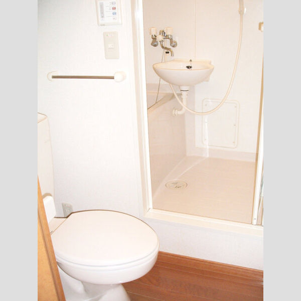 レオパレスeast MOAT 室内写真3