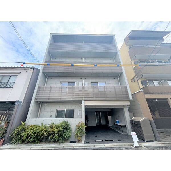Live Flat京都西院 建物画像
