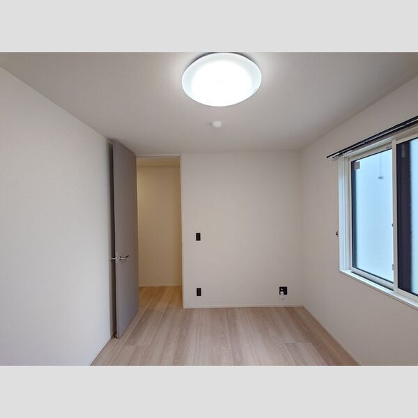 Auspicious House 室内写真4