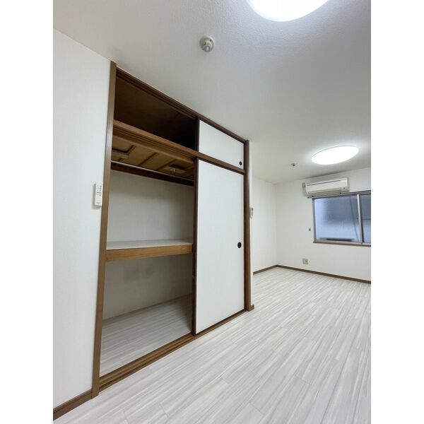 山之内文化 室内写真5