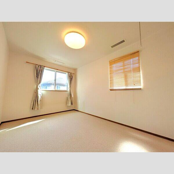 庄司田2丁目戸建 室内写真1