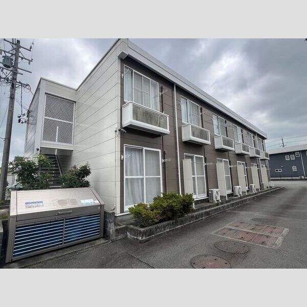 レオパレスINABA 建物画像