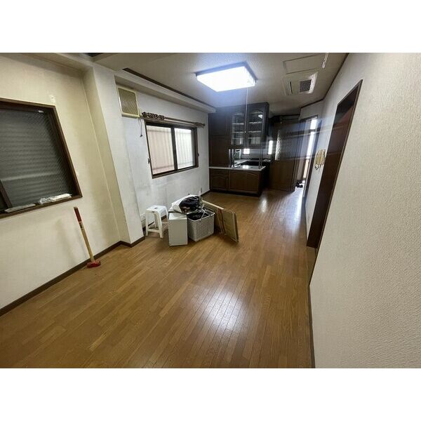 大蓮南1丁目17-27戸建て 室内写真1
