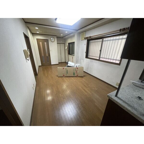 大蓮南1丁目17-27戸建て 室内写真2