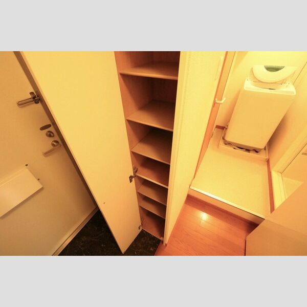 レオパレスラ グラシューズ 室内写真9