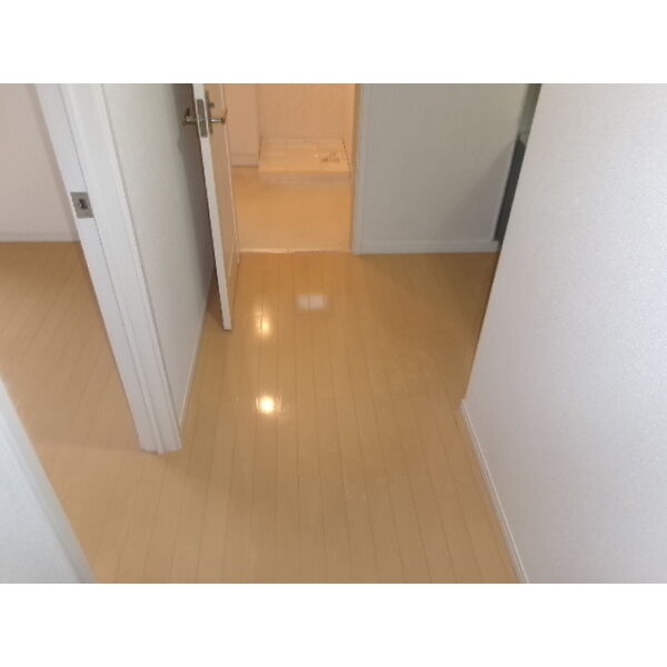 クレフラスト静岡大南 室内写真1