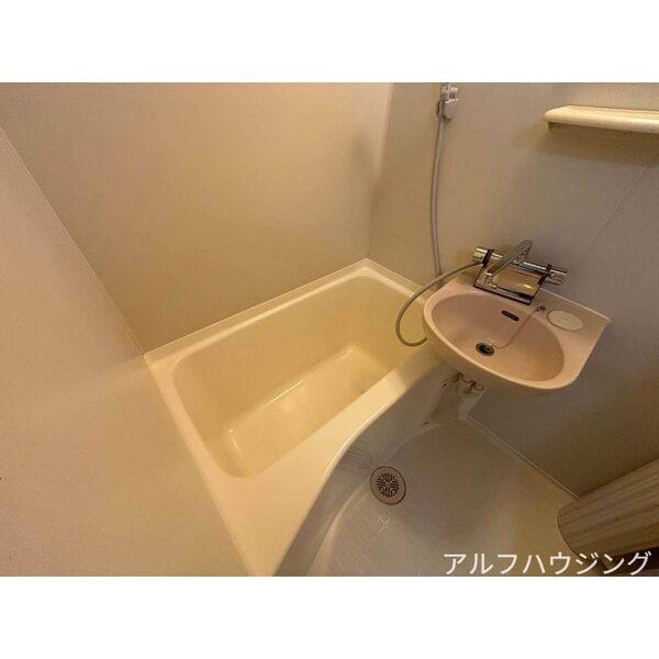 エクセレント西可児 室内写真7