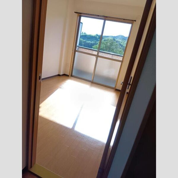 ラウンドヒル城山台 室内写真10
