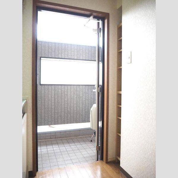 シャトル壱番館 室内写真8