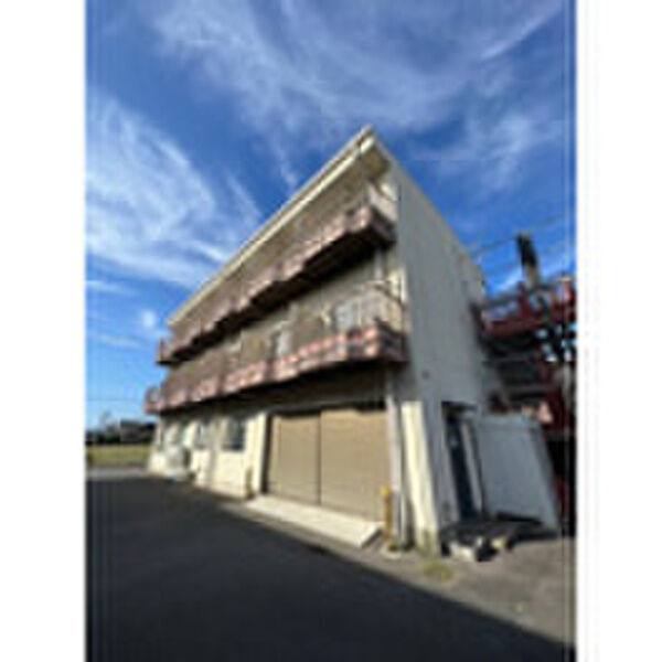 シーフロントTOA 建物画像
