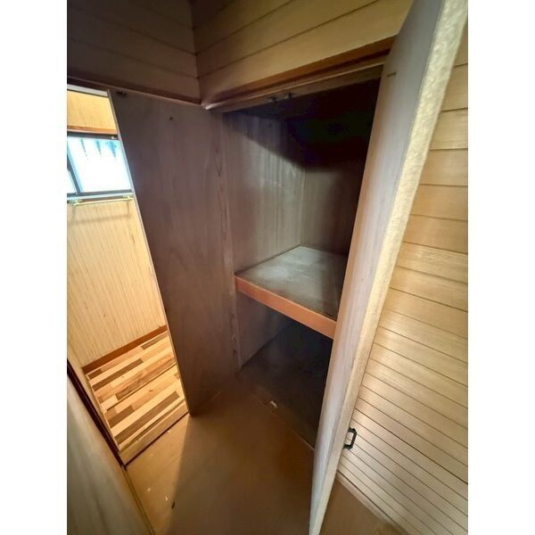 千葉県流山市名都借戸建 室内写真9