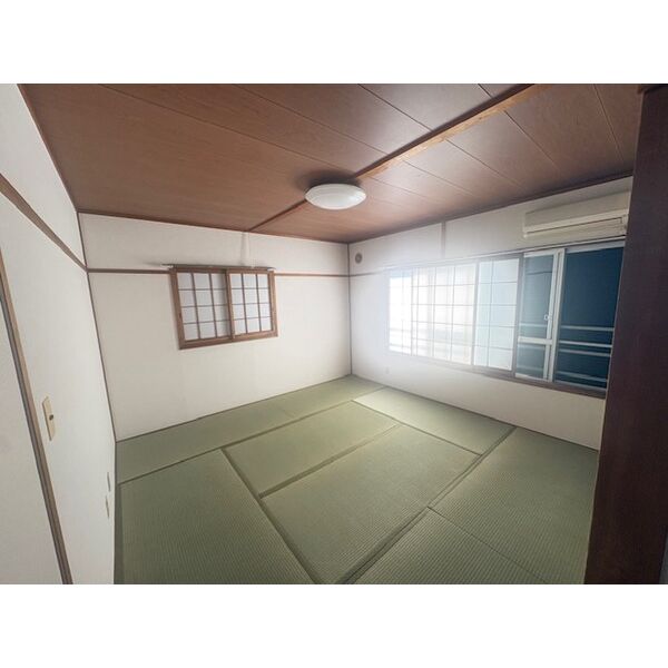 山手町4丁目戸建 室内写真1