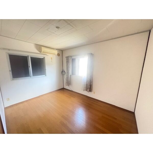 山手町4丁目戸建 室内写真3