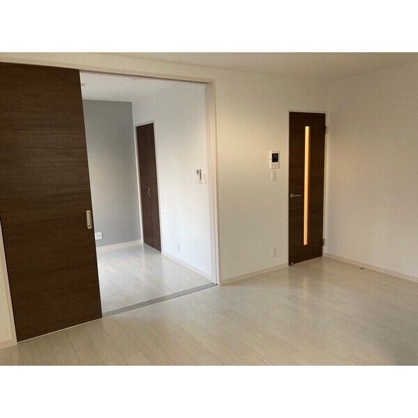F asecia Nobilta 室内写真1