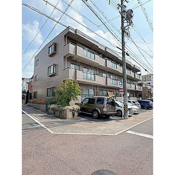 ラウムズ植田 建物画像