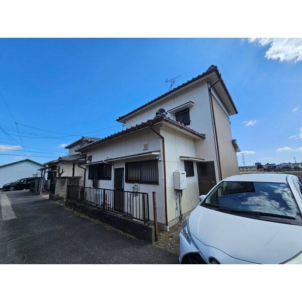津島市上新田町三丁目戸建て 室内写真2