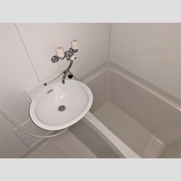 レオパレスひなた 室内写真6