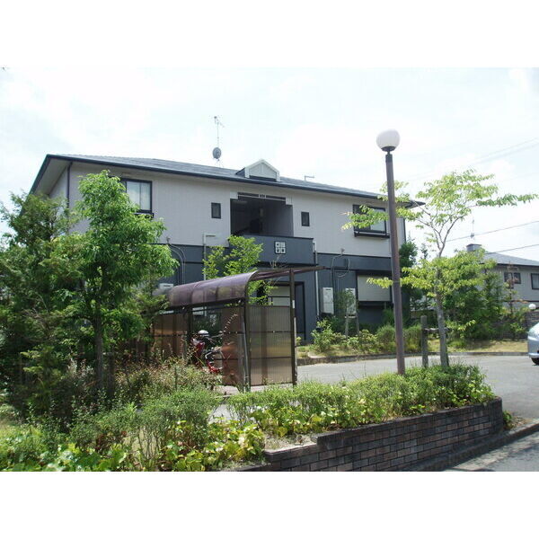 サンビレッジ学園前東坂 D棟