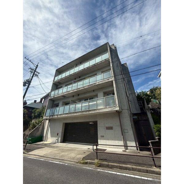 ラ・フォルトゥレス・ド・フェ覚王山 建物画像