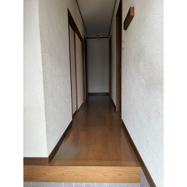 青山戸建 室内写真1