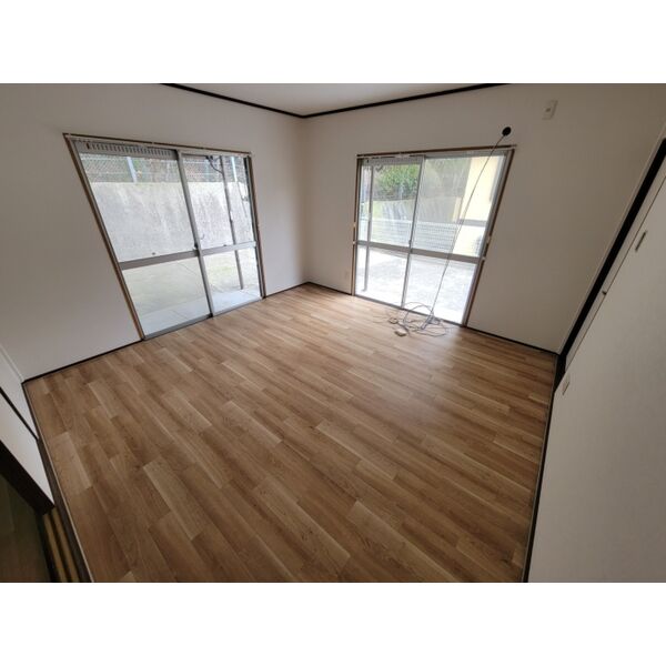 塩屋台3丁目貸家 室内写真1