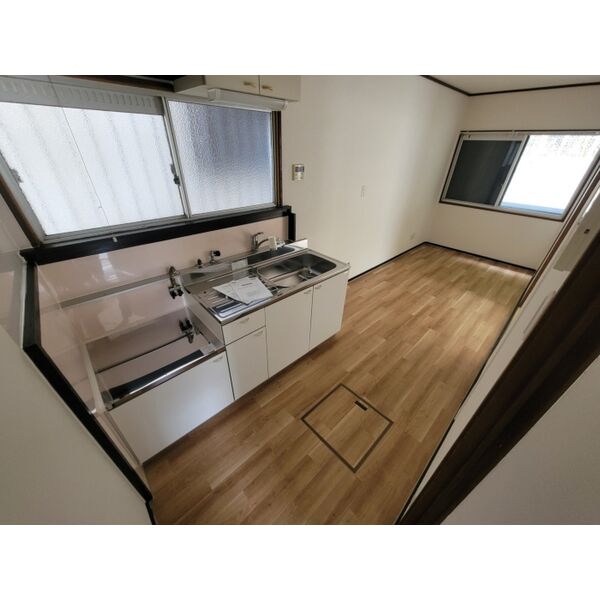 塩屋台3丁目貸家 室内写真2