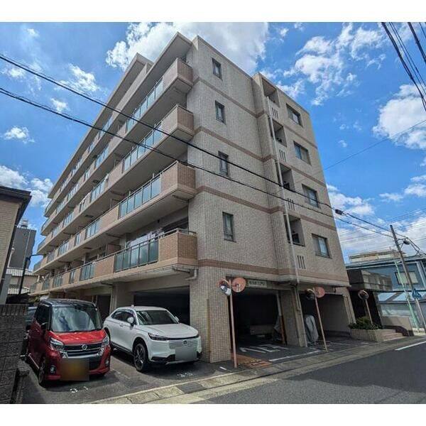 ファミリアーレ喜多山 建物画像