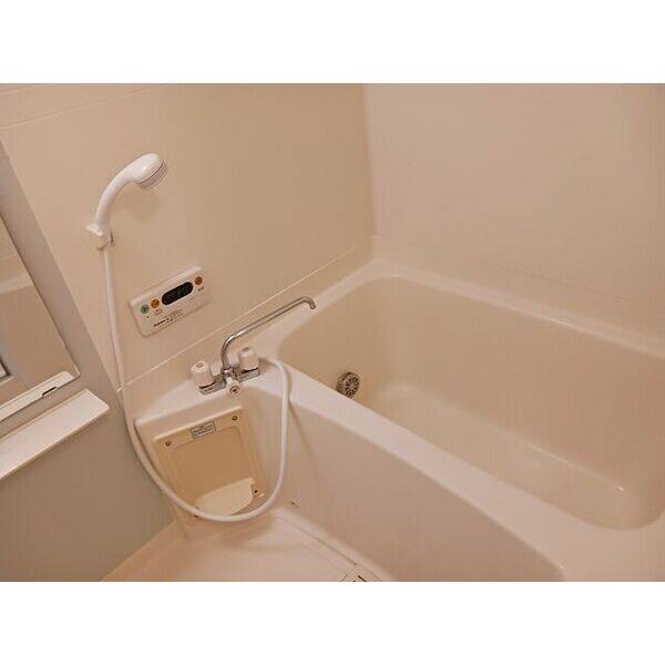 クレア フォー シーズンズB 室内写真3
