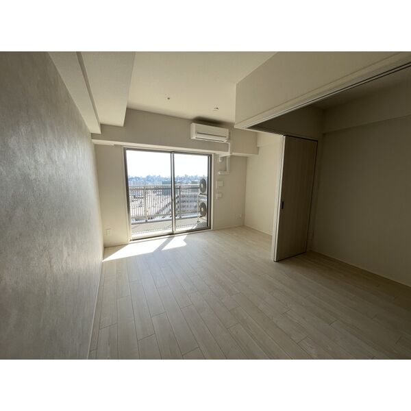 スプランディッド大阪EAST 室内写真1