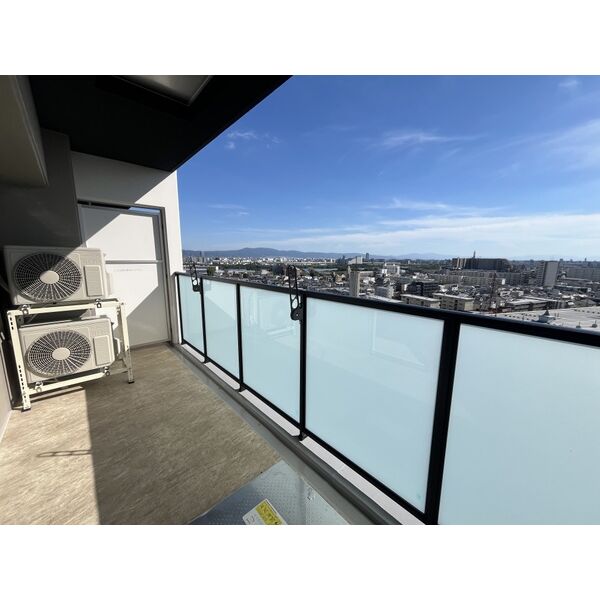 スプランディッド大阪EAST 室内写真1