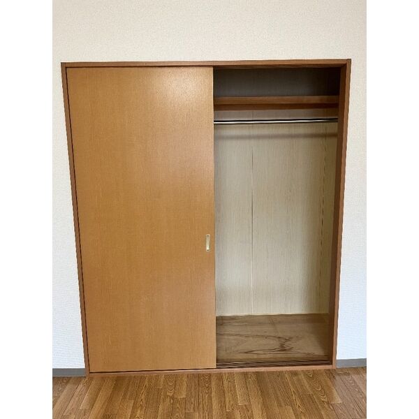 Surplus KAWATA 室内写真6
