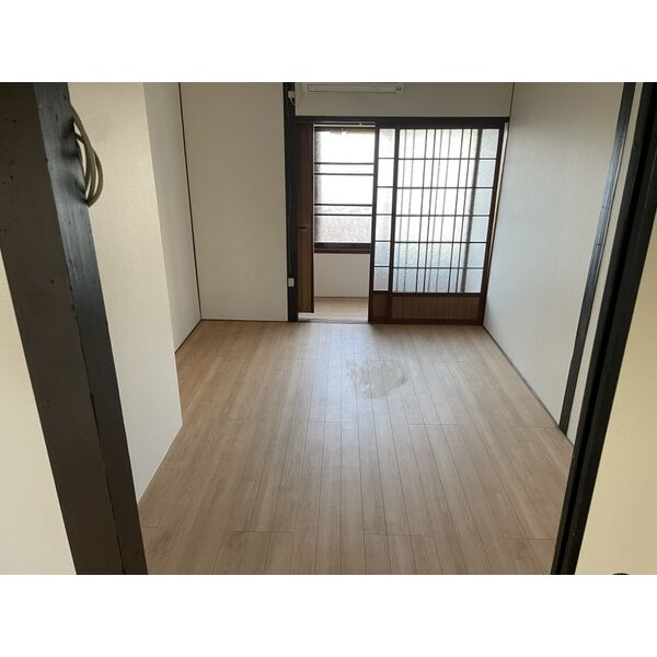 有本万方荘 室内写真4