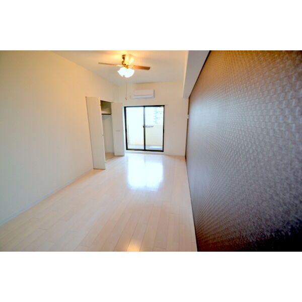 Luxe新大阪EAST2 室内写真1