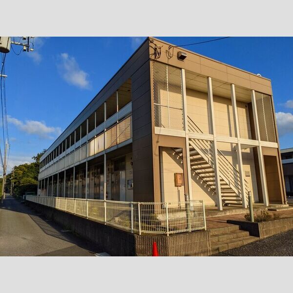 レオパレスクレストD 建物画像
