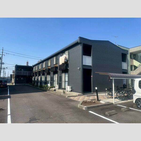 レオパレス貴船 建物画像
