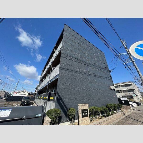 レオパレス南荒子 建物画像