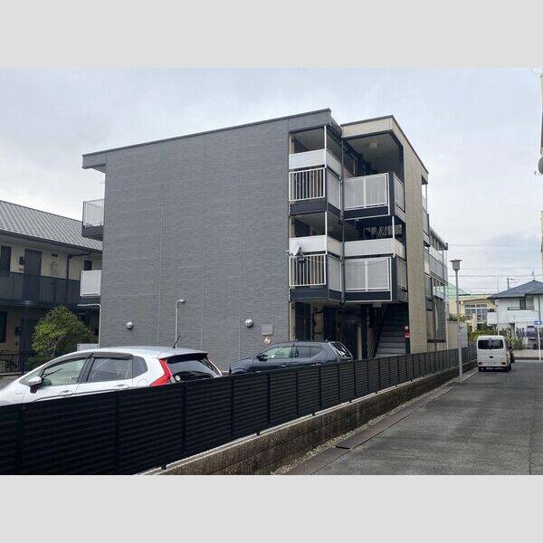 レオパレスメイプルリーフ 建物画像