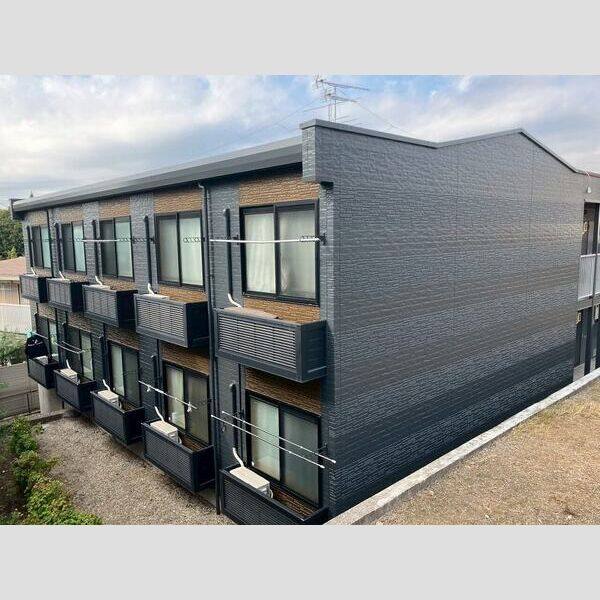 レオパレスニューロード 建物画像